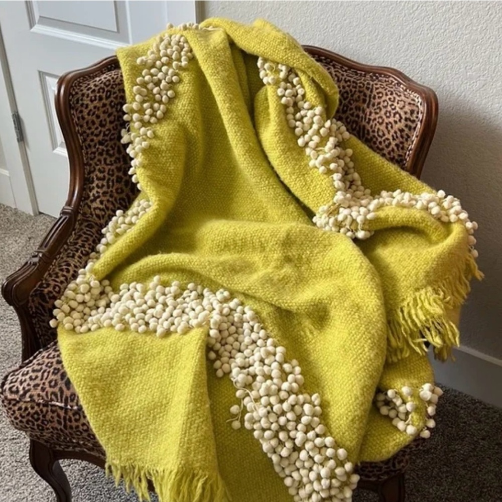 R A R E  Sold Out Anthropologie pom pom throw blanket.